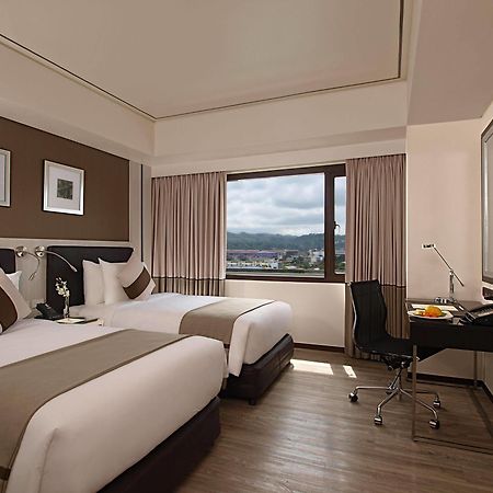 Seda Centrio Hotel Cagayan de Oro Luaran gambar